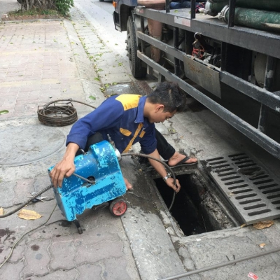 Hút bể phốt tại Quỳ Châu